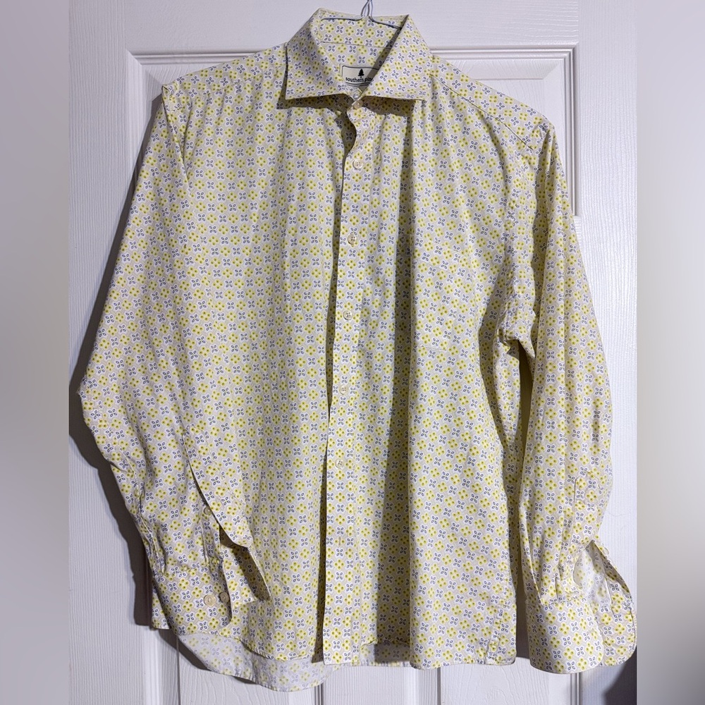 Southern Pines Men’s Floral Button Down – Size Large